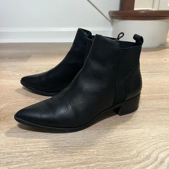 Sz 6 Black Leather Point Toe Crown Vintage Afessa Chelsea Ankle Boots Booties - Picture 2 of 8